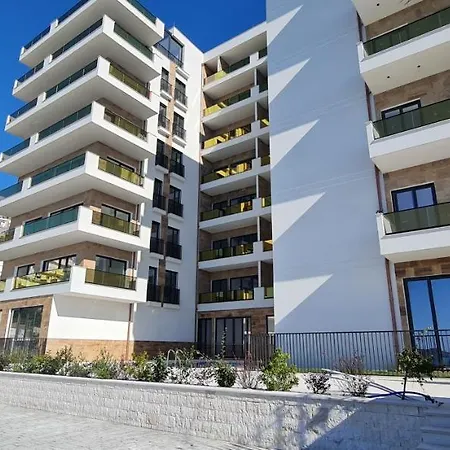 Golden - Front Luxury * Sarande