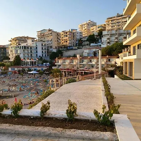 Golden - Front Luxury Apartment Sarande