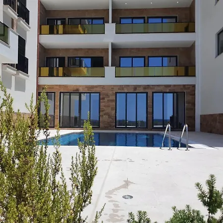Apartment Golden - Front Luxury