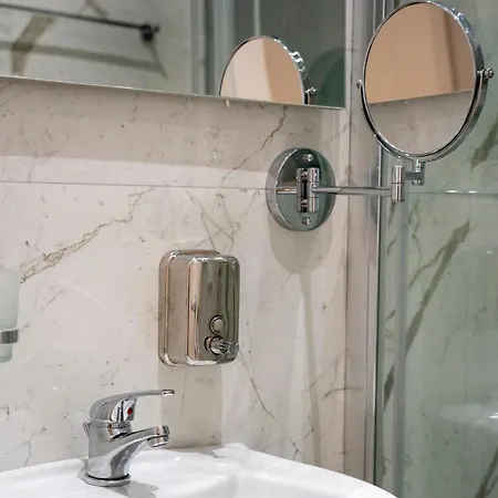 Golden - Front Luxury